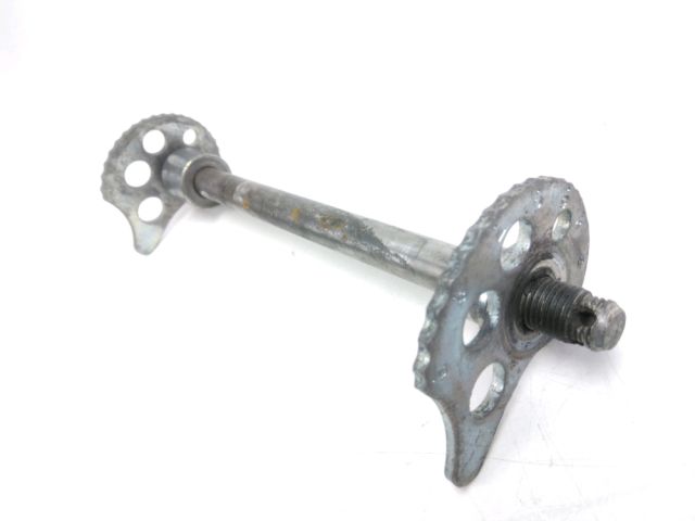 Axe de roue arriere occasion YAMAHA SR 125 1982