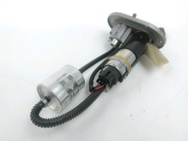 Pompe a essence occasion APRILIA SHIVER 2013