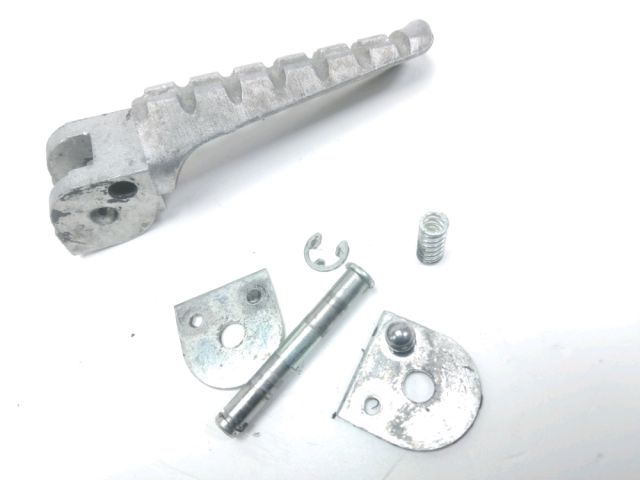 Repose pieds arriere droit occasion DUCATI MONSTER 796 2010