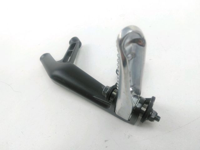 Platine et repose pieds arriere gauche occasion YAMAHA R7 2023