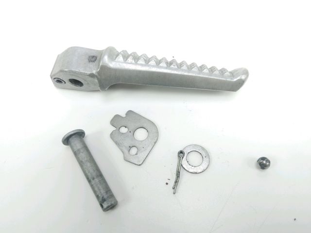 Repose pieds arriere droit occasion HONDA NC 750 X 2015