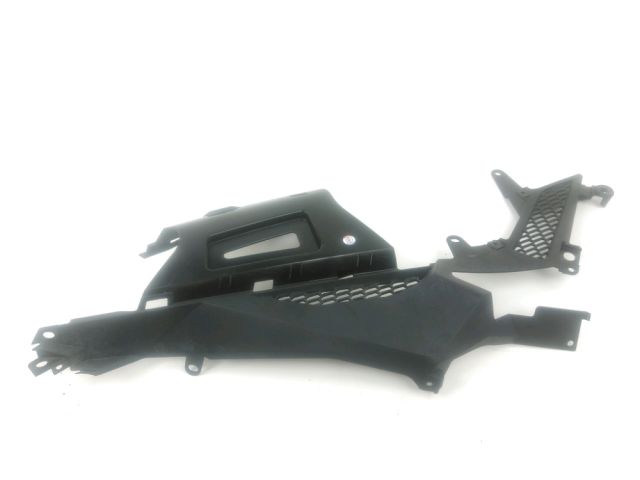 Habillage platine droit occasion HONDA 750 FORZA 2021