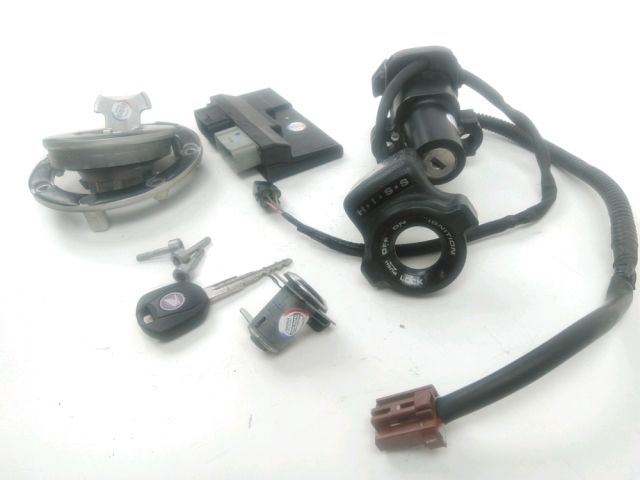 Serrure occasion HONDA CBR 1000 RR FIREBLADE 2010