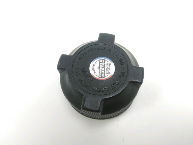 Bouchon de radiateur occasion GILERA SMT 2015