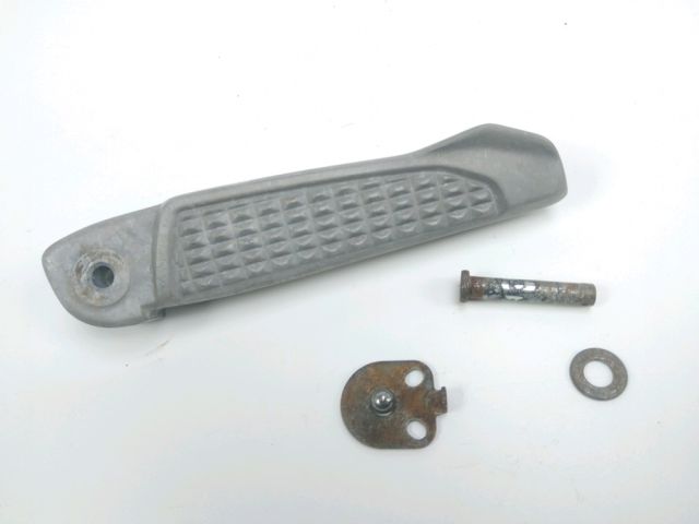 Repose pieds arriere droit occasion HONDA NSS 125 FORZA 2022