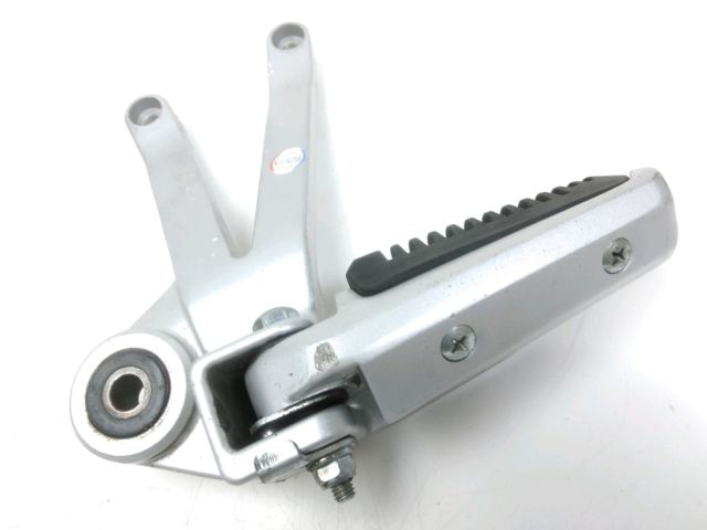 Platine et repose pieds arriere gauche occasion SUZUKI VX 800 1996