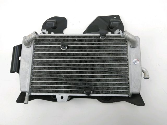 Radiateur eau occasion PIAGGIO MP3 300 YOURBAN 2015