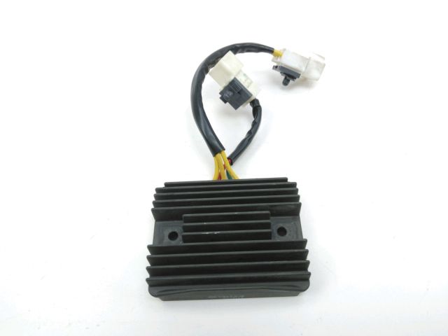 Regulateur de tension occasion PIAGGIO MP3 300 YOURBAN 2015