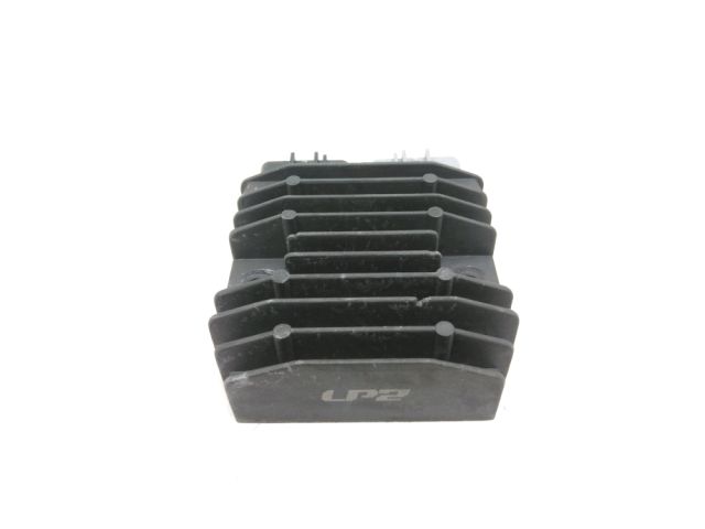 Regulateur de tension occasion TRIUMPH STREET TRIPLE 2009