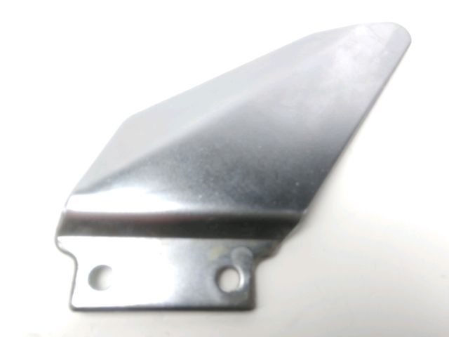 Habillage platine gauche occasion SUZUKI GS 500 2004