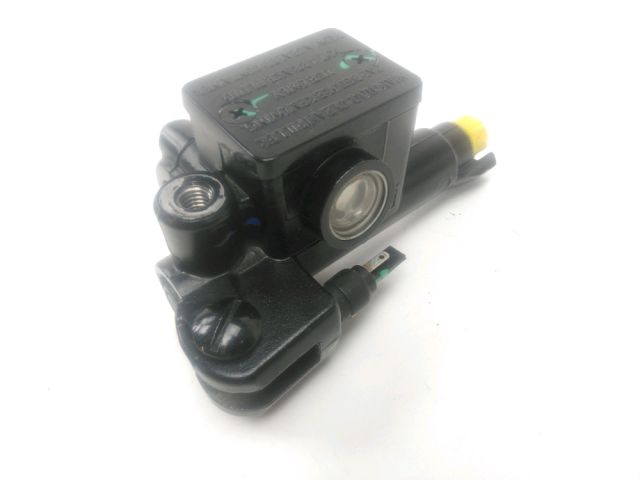 Maitre cylindre frein av complet occasion PIAGGIO MEDLEY 125 2022