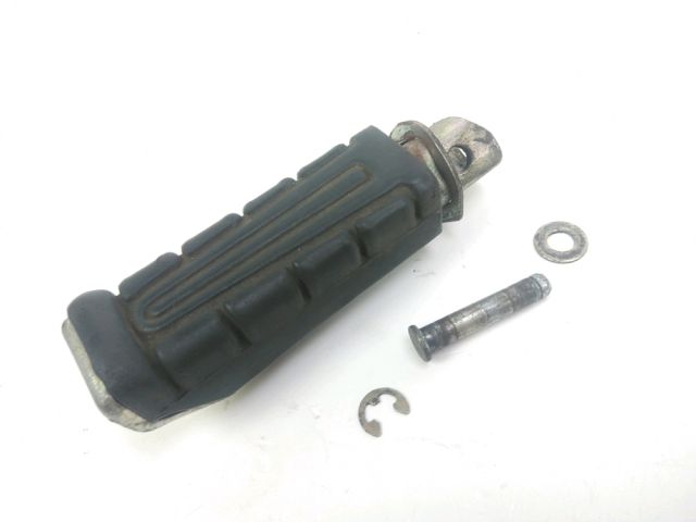 Repose pieds arriere droit occasion YAMAHA YBR 125 2009