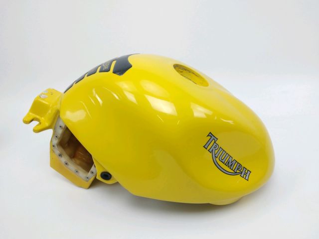 Reservoir occasion TRIUMPH SPRINT 2003