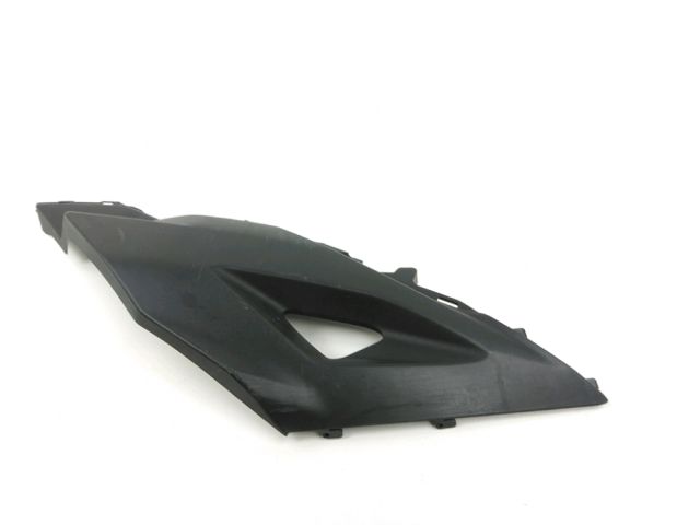 Cache lateral droit occasion SUZUKI AN 400 BURGMAN 2018