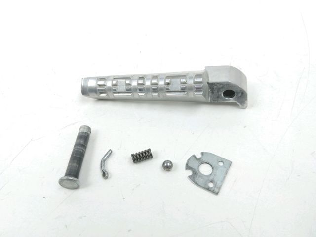 Repose pieds arriere droit occasion YAMAHA FZ8 800 2013