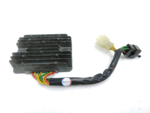 Regulateur de tension occasion DUCATI MONSTER 695 2006