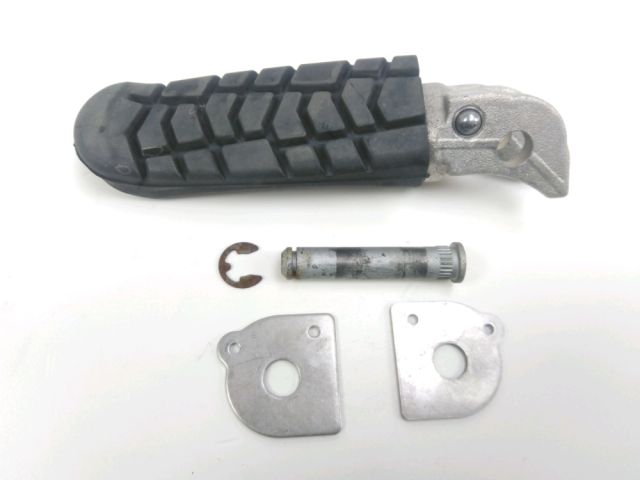 Repose pieds arriere droit occasion KTM DUKE 790 2021