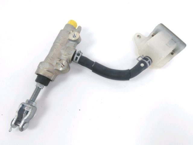 Maitre cylindre frein ar complet occasion SUZUKI GSX 1400 2002