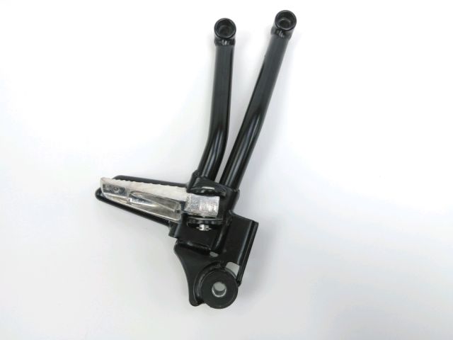 Platine et repose pieds arriere droit occasion SUZUKI GSX-S 125 2020