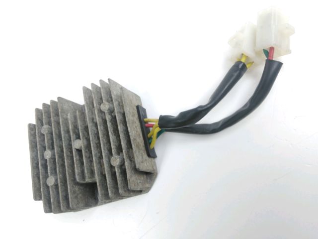 Regulateur de tension occasion SYM GTS 125 i 2015