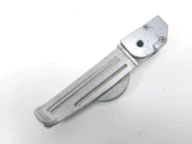 Repose pieds arriere droit occasion SYM GTS 125 I 2015