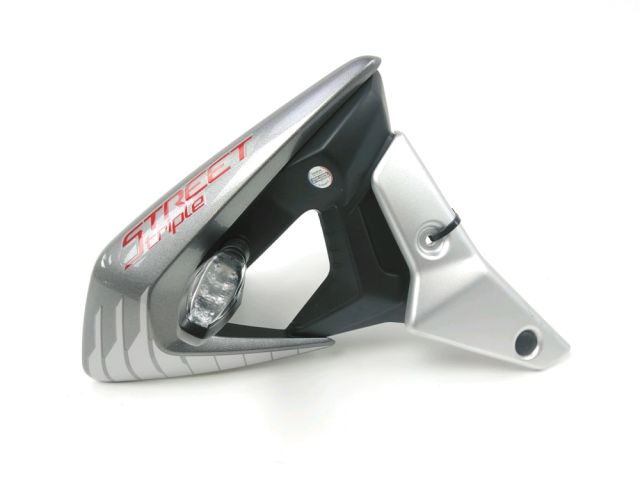 Carenage avant droit occasion TRIUMPH STREET TRIPLE 2022