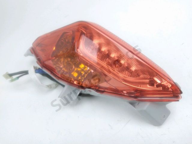 Feu arriere gauche occasion YAMAHA YP 125 X-MAX 2022