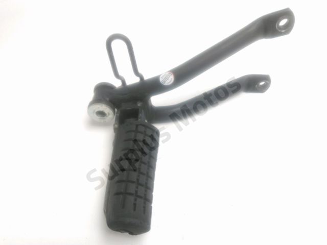 Platine et repose pieds arriere droit occasion HONDA CBF 125 2014