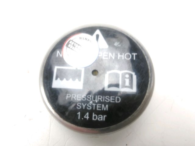 Bouchon de radiateur occasion KTM DUKE 125 2016