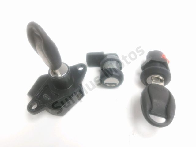 Serrure de selle occasion APRILIA ATLANTIC 2010