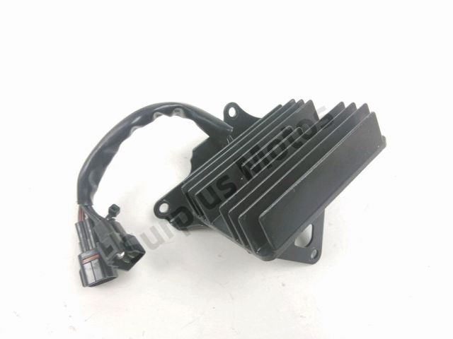 Regulateur de tension occasion SUZUKI GSX 1250 FA 2011