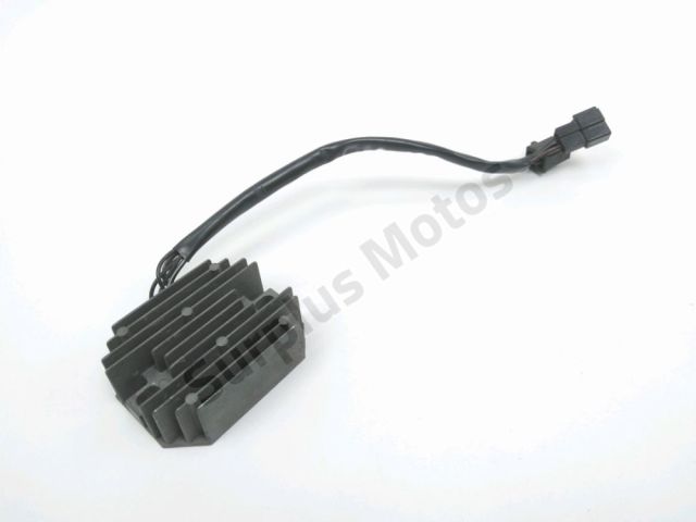 Regulateur de tension occasion SUZUKI GS 500 2003