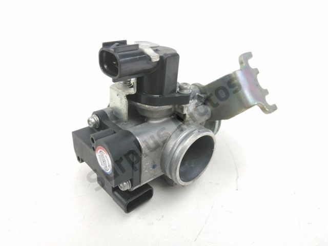 Corps d'injection droit occasion YAMAHA YZF-R 125 2015