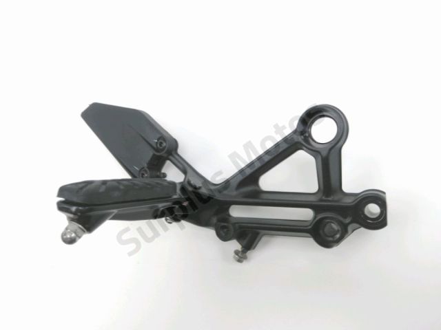 Platine avant droite occasion KTM DUKE 125 2022
