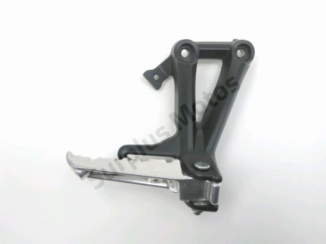 Platine et repose pieds arriere droit occasion YAMAHA MT-09 900 2020