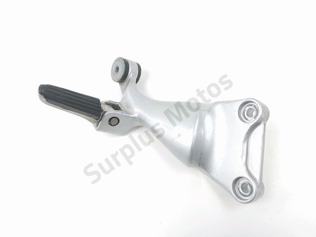 Platine et repose pieds arriere droit occasion SUZUKI GSXR 1300 HAYABUSA 2006