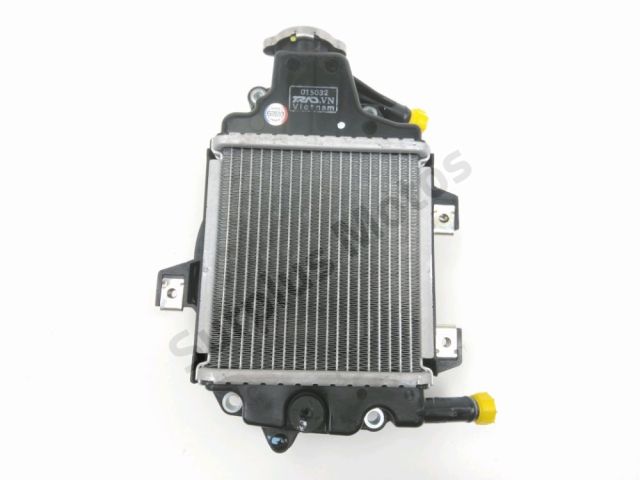 Radiateur eau occasion PIAGGIO MEDLEY 125 2023