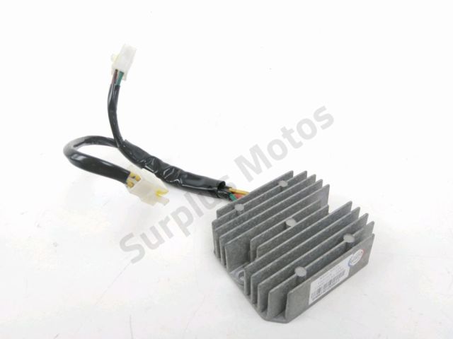 Regulateur de tension occasion KAWASAKI J 300 2014