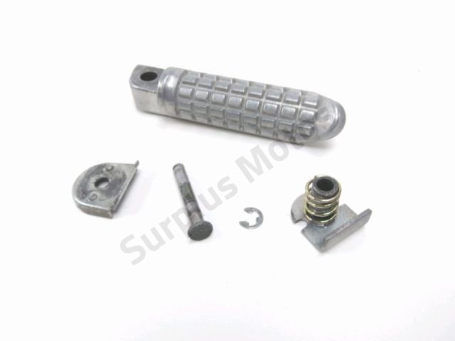 Repose pieds arriere droit occasion KAWASAKI ZR-7 2000