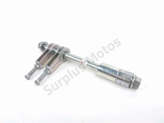 Axe de roue arriere occasion YAMAHA YBR 125 C 2013