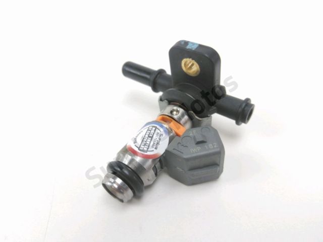 Injecteur occasion PIAGGIO X10 125 2017