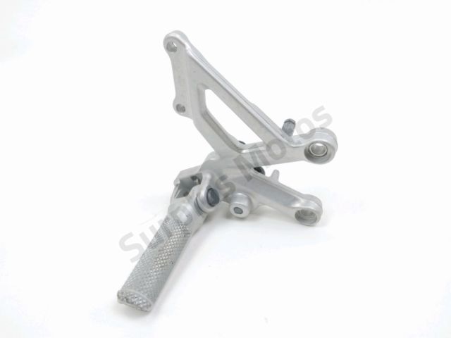 Platine avant droite complete occasion APRILIA RSV4 2023