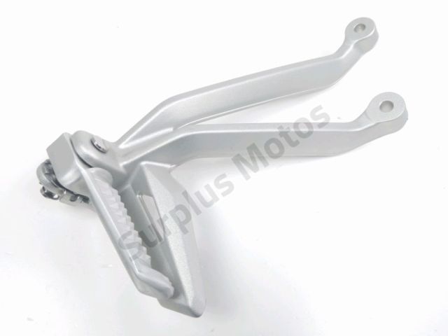 Platine et repose pieds arriere gauche occasion TRIUMPH STREET TRIPLE 2018