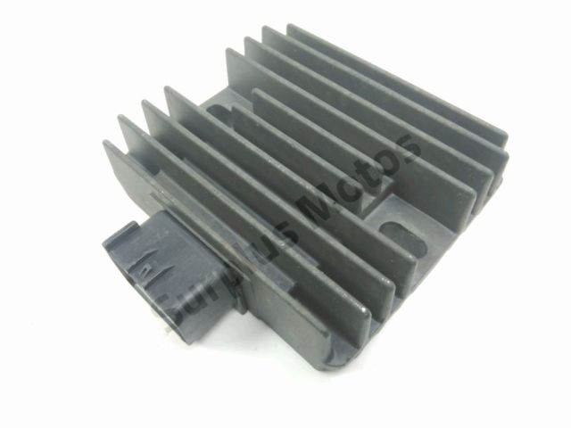 Regulateur de tension occasion SUZUKI GSX 1400 2006