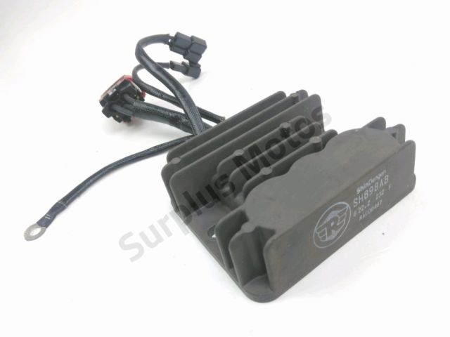 Regulateur de tension occasion ROYAL ENFIELD SCRAM 2022
