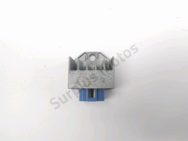 Regulateur de tension occasion PEUGEOT XP7 2014