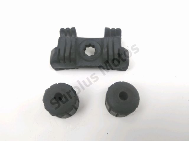 Silent bloc de reservoir occasion HONDA CB 750 SEVEN FIFTY 2003