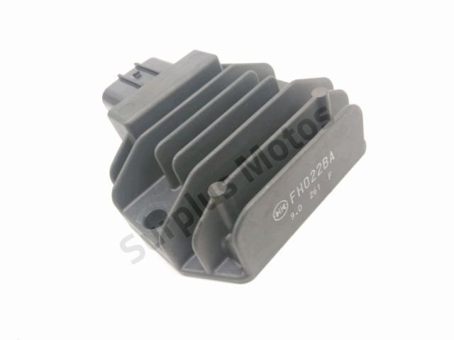 Regulateur de tension occasion SUZUKI GSXS 750 2020