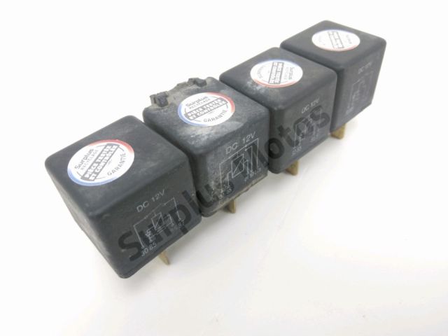 Relais boitier electrique occasion TRIUMPH SPEED TRIPLE 2000