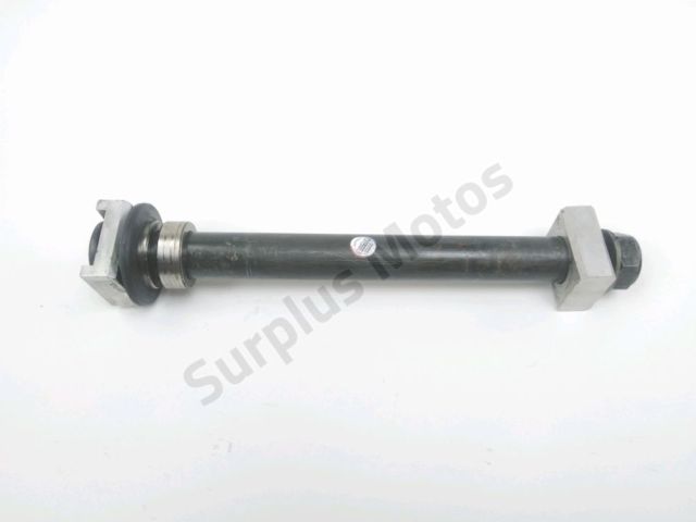 Axe de roue arriere occasion YAMAHA YZF-R6 600 2004